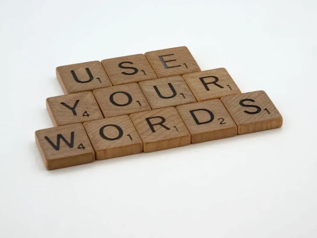 Why Simple Messaging Often Outperforms Clever Copy